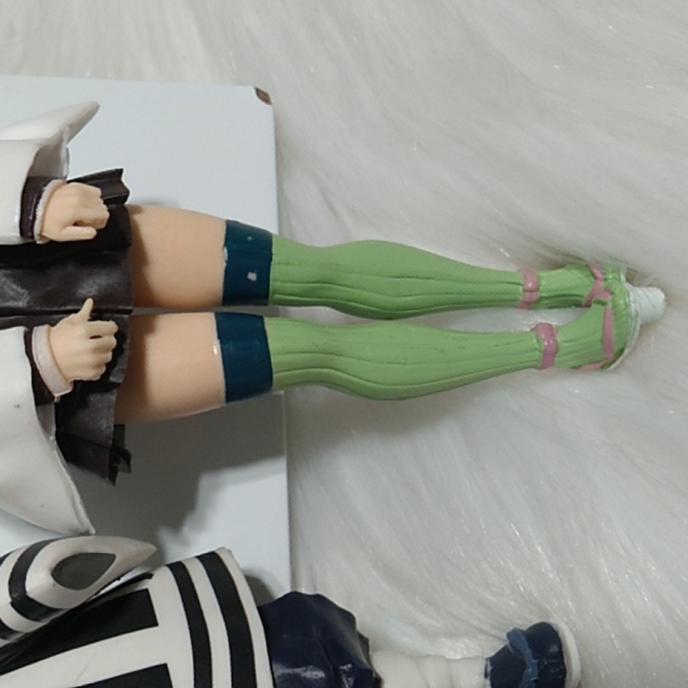 SALE! Demon Slayers Bundle Of 3 W/No Stands Included Great Condition - Picture 7 of 15